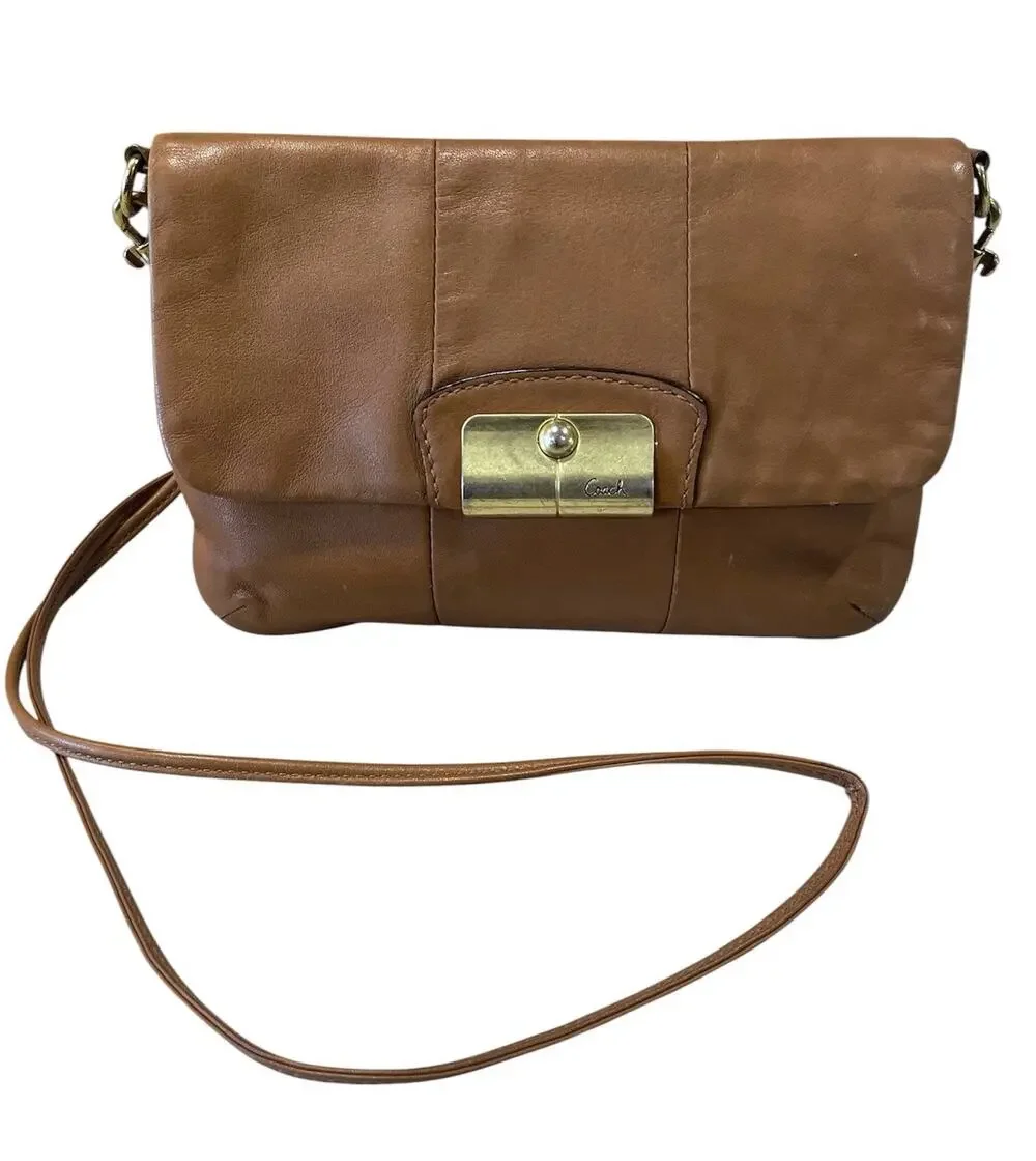 Vintage Coach Brown Leather Shoulder/ Crossbody Bag Magnetic Button Closure